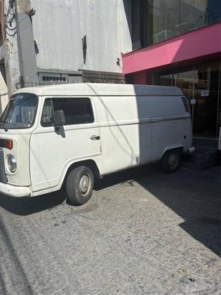 VOLKSWAGEN KOMBI 1.4 MI FURGÃO 8V FLEX 3P MANUAL VOLKSWAGEN KOMBI 1.4 MI FURGÃO 8V FLEX 3P MANUAL